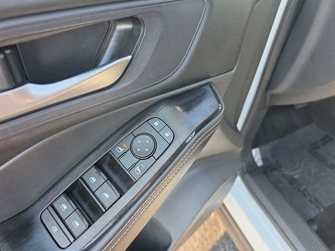 Used 2024 Nissan Rogue SV image 13