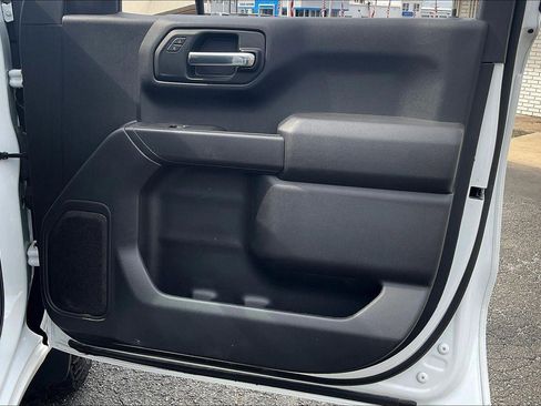 Used 2023 Chevrolet Silverado 1500 Custom Trail Boss w/ LPO, Dark Essentials Package image 26