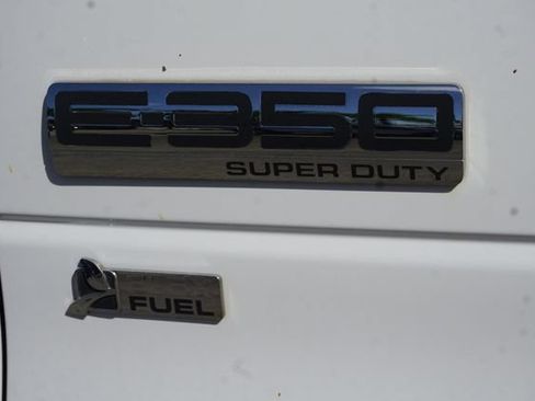 Used 2014 Ford E-350 and Econoline 350 Super Duty RWD image 30