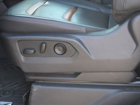 Used 2024 GMC Sierra 2500 AT4 w/ AT4 Premium Plus Package image 16