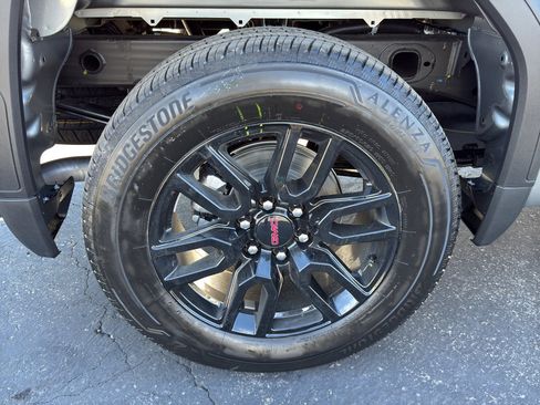 New 2026 GMC Sierra 1500 Elevation AWD/4WD image 10