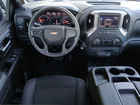 Used 2025 Chevrolet Silverado 1500 Custom image 12