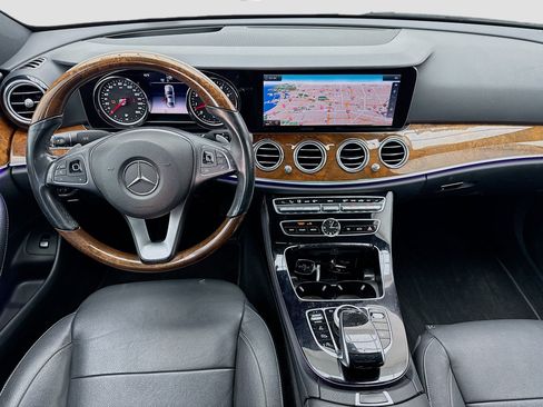 Used 2017 Mercedes-Benz E 300 image 15