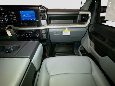 New 2026 Ford F350 XL w/ XL Chrome Package image 26