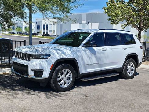 Used 2024 Jeep Grand Cherokee L Limited RWD image 4