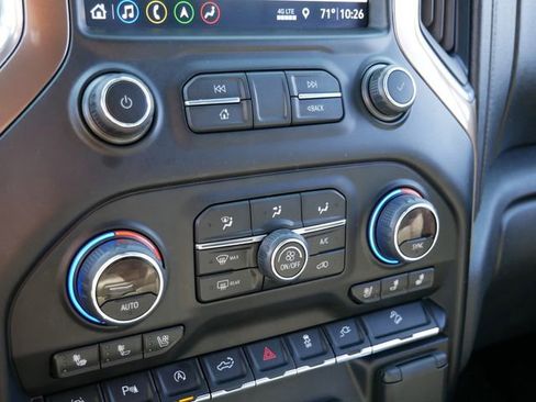 Used 2019 Chevrolet Silverado 1500 High Country w/ Technology Package AWD/4WD image 23