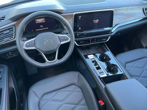 New 2026 Volkswagen Atlas SE FWD image 12