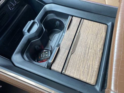 Used 2019 RAM 2500 Limited AWD/4WD image 25