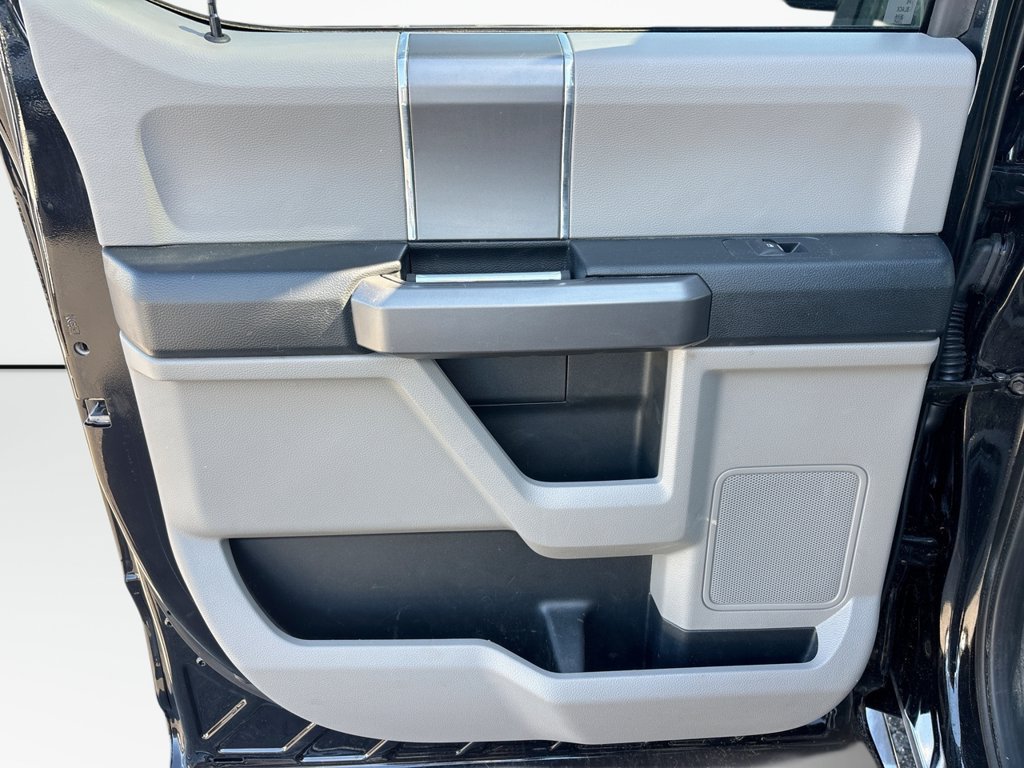 Used 2019 Ford F250 XLT w/ XLT Premium Package AWD/4WD image 19