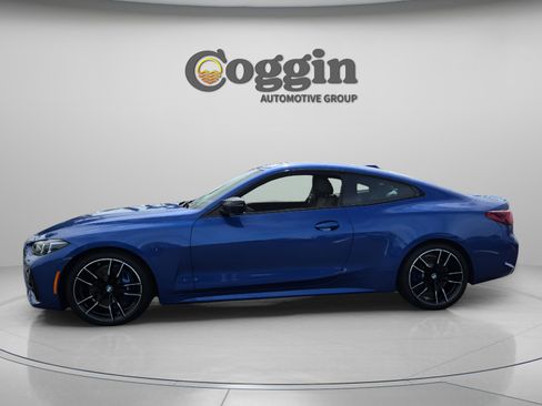 Certified 2025 BMW M440i Coupe image 2