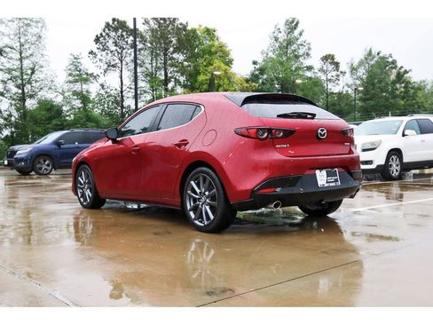 Used 2021 MAZDA MAZDA3 s image 2