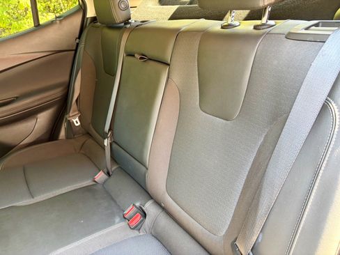 Used 2021 Buick Encore GX Select w/ Sport Touring Package AWD/4WD image 17