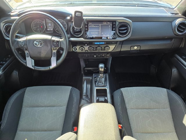 Used 2022 Toyota Tacoma TRD Off-Road AWD/4WD image 18