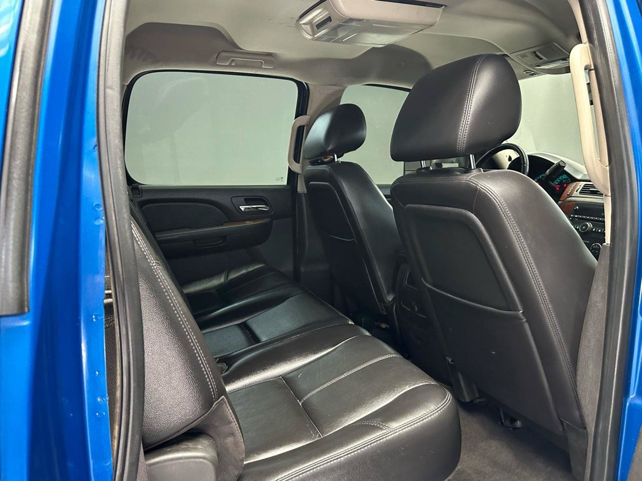 Used 2007 Chevrolet Silverado 1500 LTZ w/ Safety Package AWD/4WD image 12