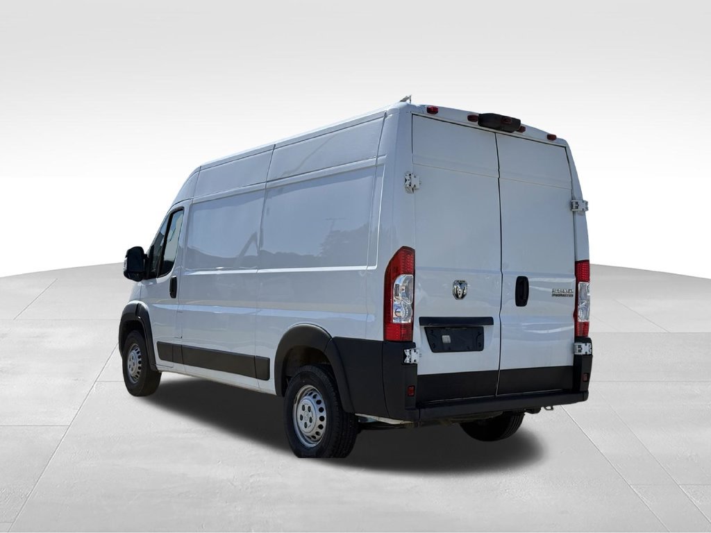 Used 2025 RAM ProMaster 2500 w/ Convenience Group FWD image 3