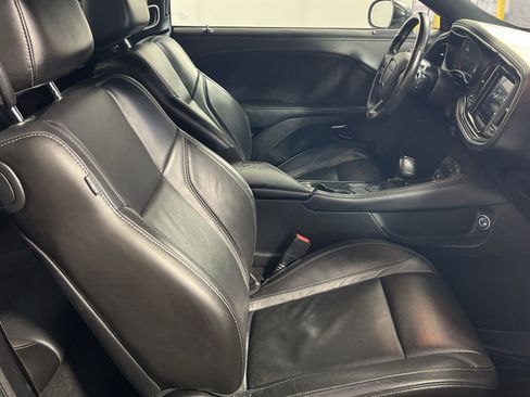 Used 2021 Dodge Challenger SXT w/ Plus Package image 28