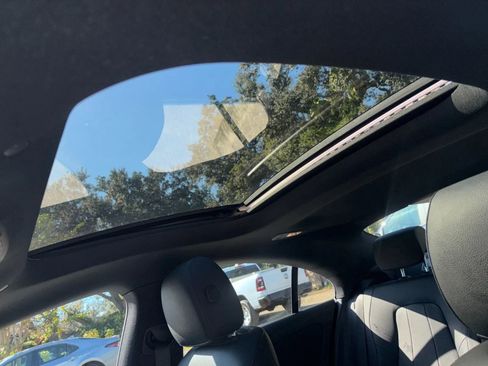 Used 2025 Mercedes-Benz CLA 250 4MATIC image 2