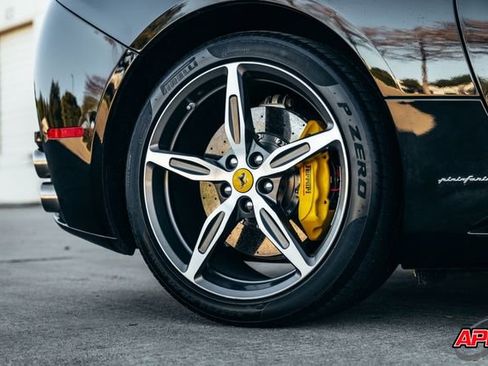 Used 2014 Ferrari California image 69