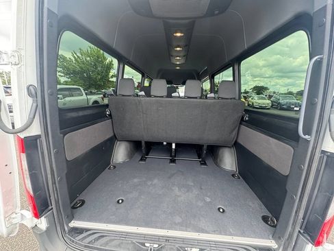 Used 2025 Mercedes-Benz Sprinter 2500 image 14