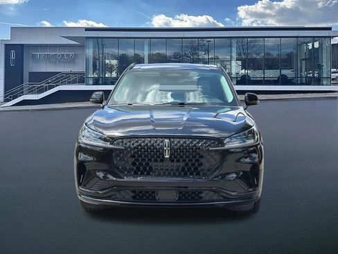 New 2026 Lincoln Aviator 2WD w/ Jet Appearance Package image 2