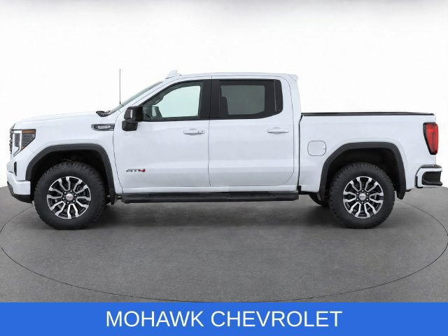 Used 2023 GMC Sierra 1500 AT4 w/ AT4 Premium Package AWD/4WD image 7