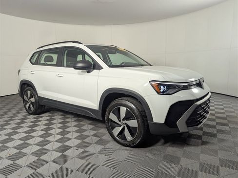 Used 2025 Volkswagen Taos S image 2