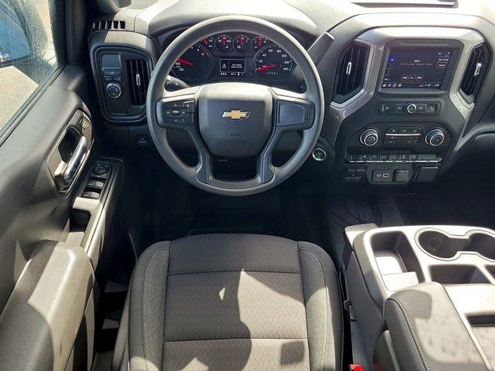 Used 2024 Chevrolet Silverado 1500 Custom RWD image 17