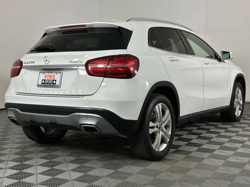 Used 2019 Mercedes-Benz GLA 250 4MATIC w/ Premium Package image 24