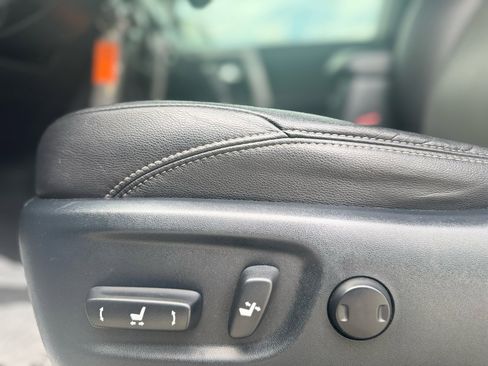 Used 2018 Toyota 4Runner SR5 image 33