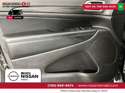 Used 2021 Jeep Grand Cherokee Laredo image 32