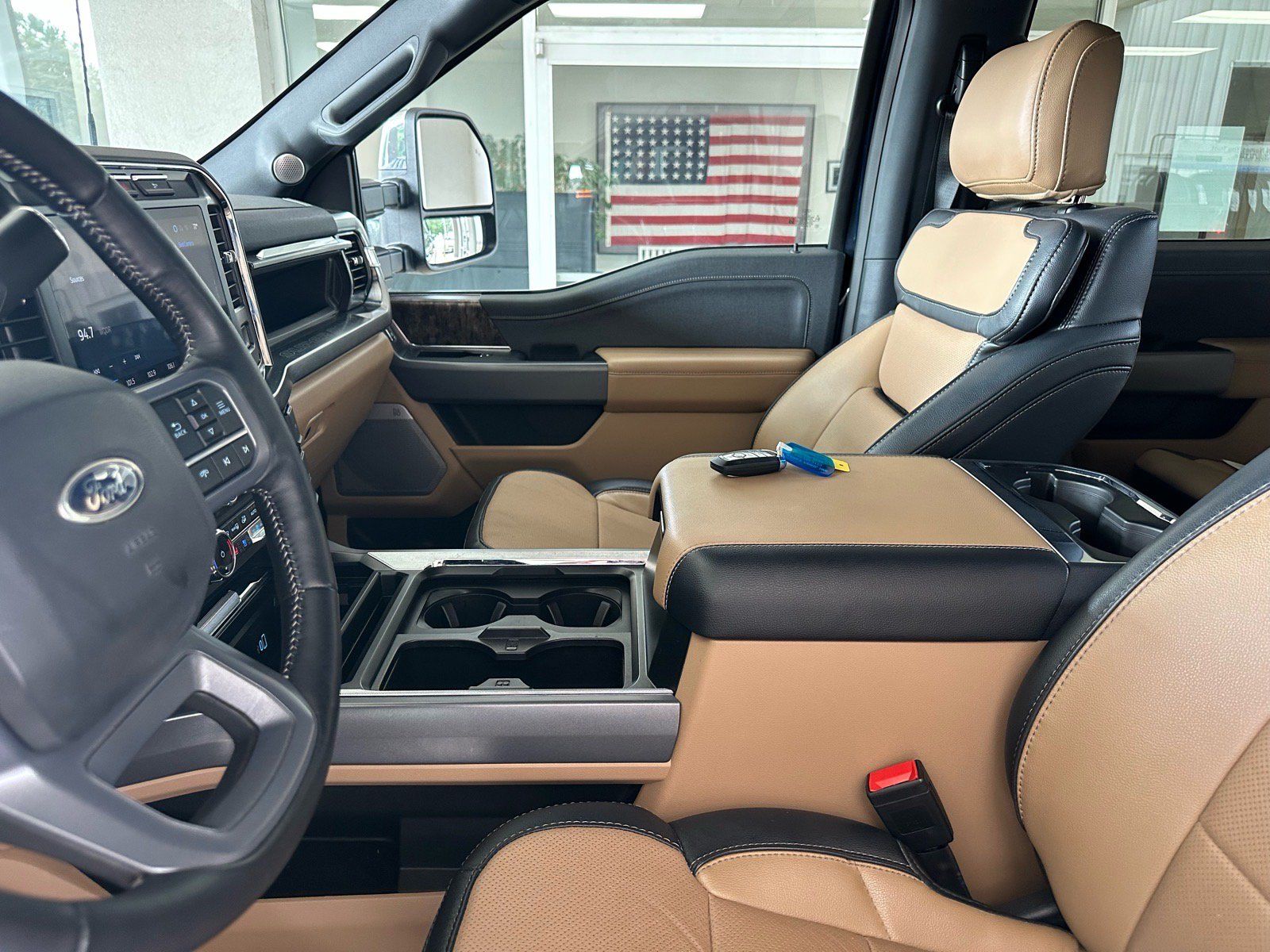 Certified 2024 Ford F250 Lariat w/ Lariat Ultimate Package AWD/4WD image 23