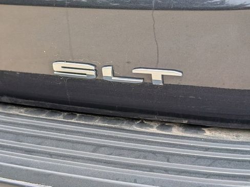 Used 2023 GMC Yukon XL SLT AWD/4WD image 37