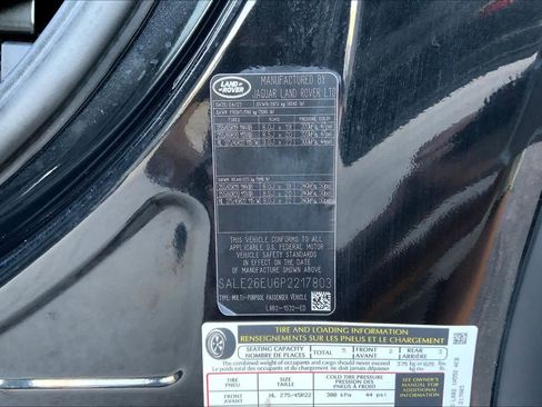 Used 2023 Land Rover Defender 90 X-Dynamic SE image 34