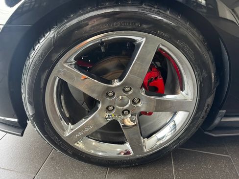 Used 2010 Ford Mustang GT RWD image 38