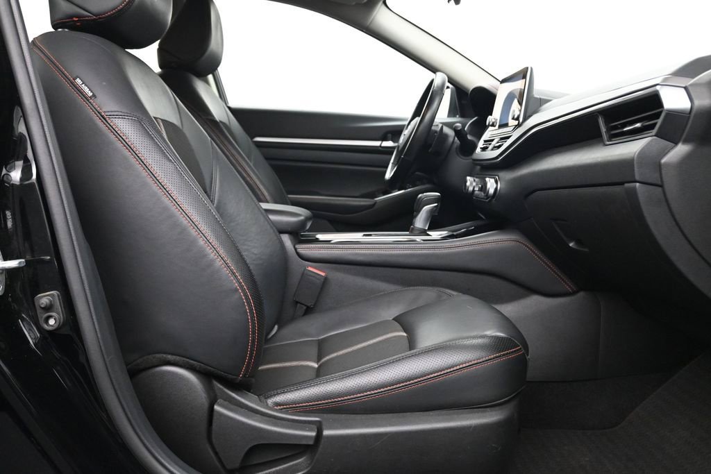 Certified 2025 Nissan Altima 2.5 SR FWD image 21