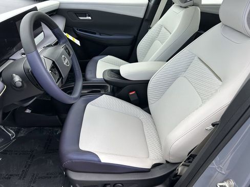 New 2026 Nissan Leaf Platinum+ w/ Cargo Package (Platinum+) image 13