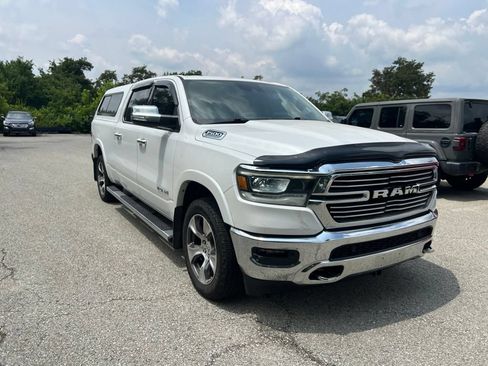 Used 2021 RAM 1500 Laramie AWD/4WD image 1