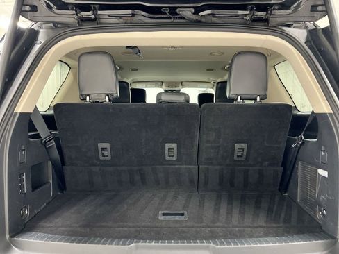 Used 2024 Ford Expedition XLT image 25