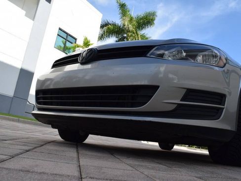 Used 2015 Volkswagen Golf TDI S FWD image 12