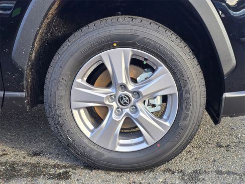 New 2025 Toyota RAV4 XLE image 9
