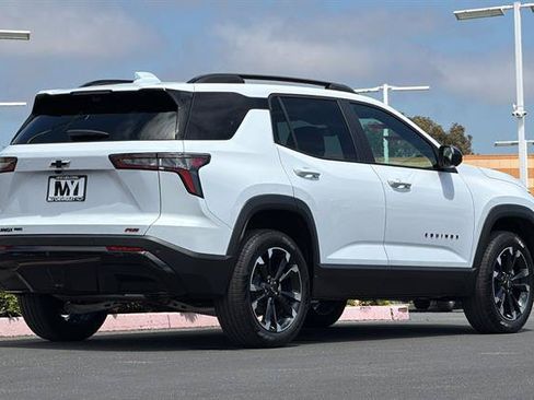 New 2026 Chevrolet Equinox RS w/ Convenience Package III AWD/4WD image 4