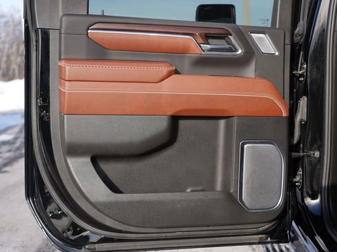 Used 2024 GMC Sierra 3500 Denali Ultimate image 20