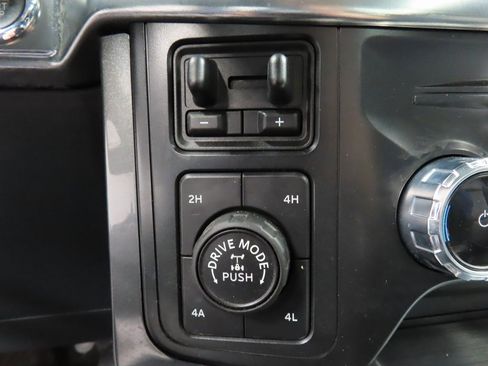 Used 2022 Ford F150 Lariat w/ Equipment Group 502A High image 52