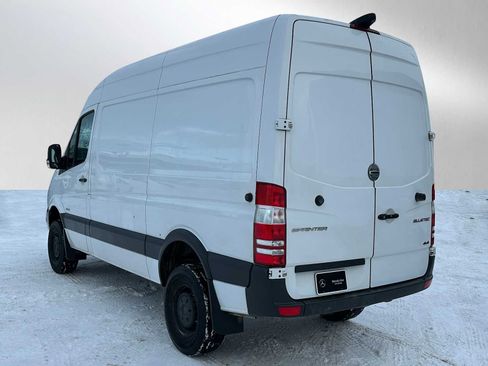 Used 2016 Freightliner Sprinter 2500 image 5