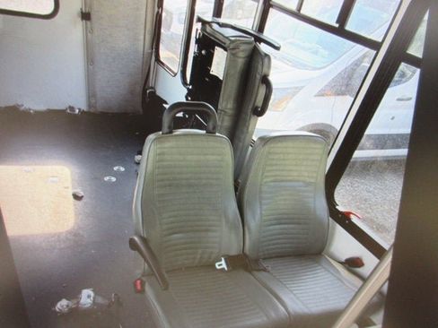 Used 2018 Ford Transit 350 138 DRW w/ Shuttle Bus Prep Package RWD image 8