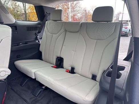 Used 2023 Hyundai Palisade Calligraphy image 19