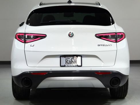 Used 2024 Alfa Romeo Stelvio Ti image 13