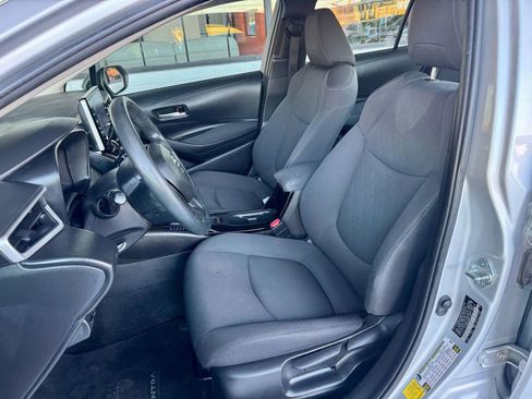 Used 2021 Toyota Corolla LE image 21