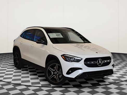 New 2026 Mercedes-Benz GLA 250 4MATIC image 1