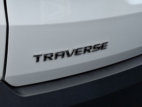 Certified 2023 Chevrolet Traverse LT FWD image 31